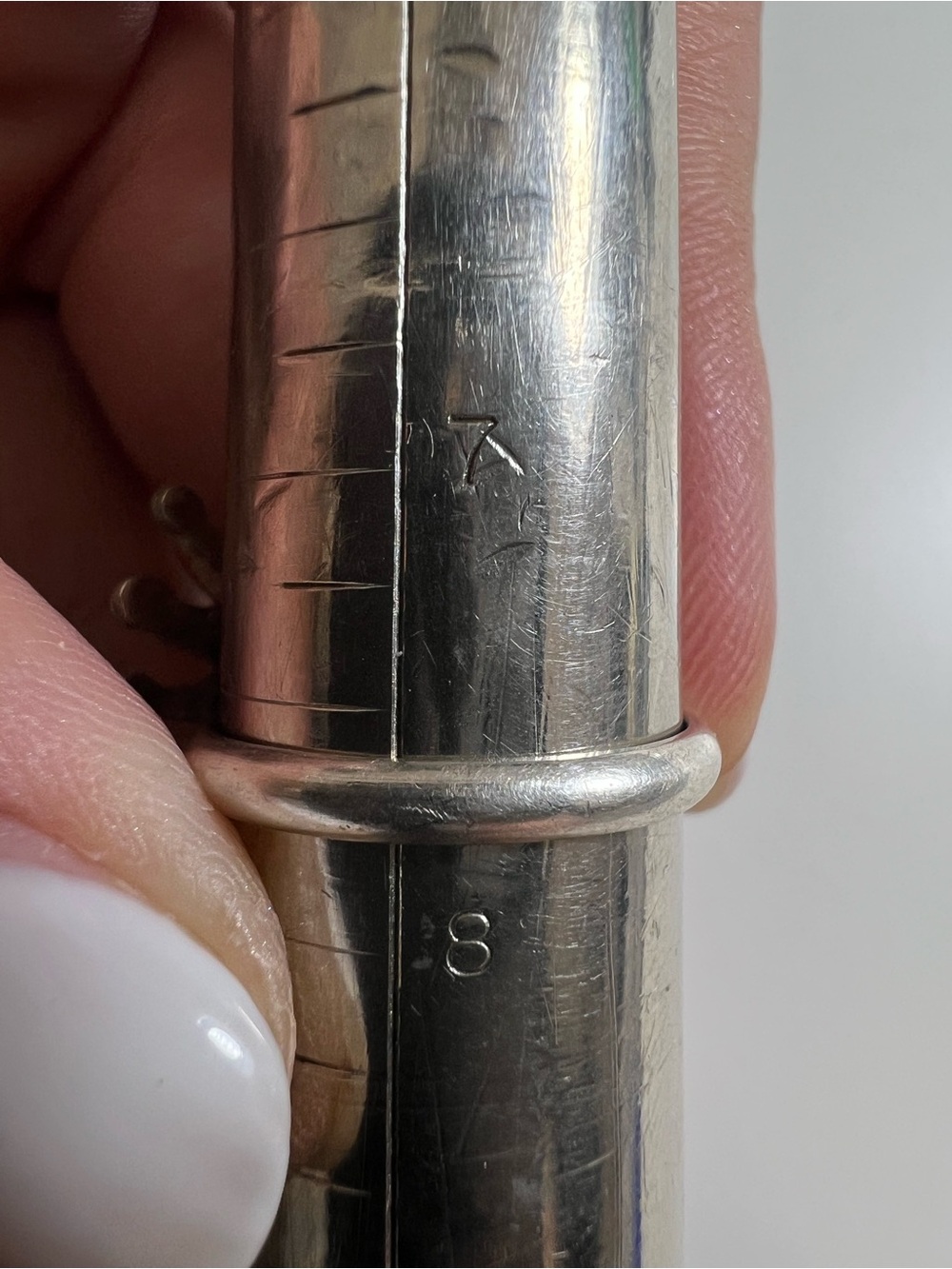 VTG Native American Zuni sterling silver ring featuring coral needlepoint - Picture 13 of 16
